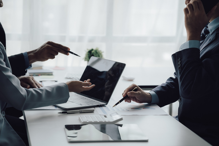 成年後見人に関する2つの文書回答事例、公表