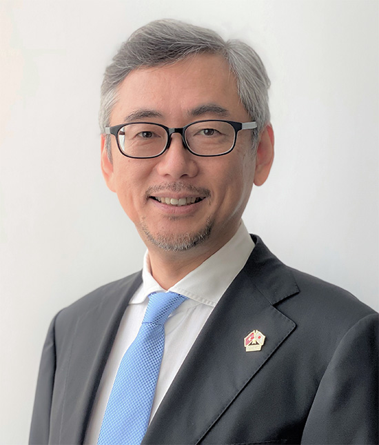 岡田 英之 氏